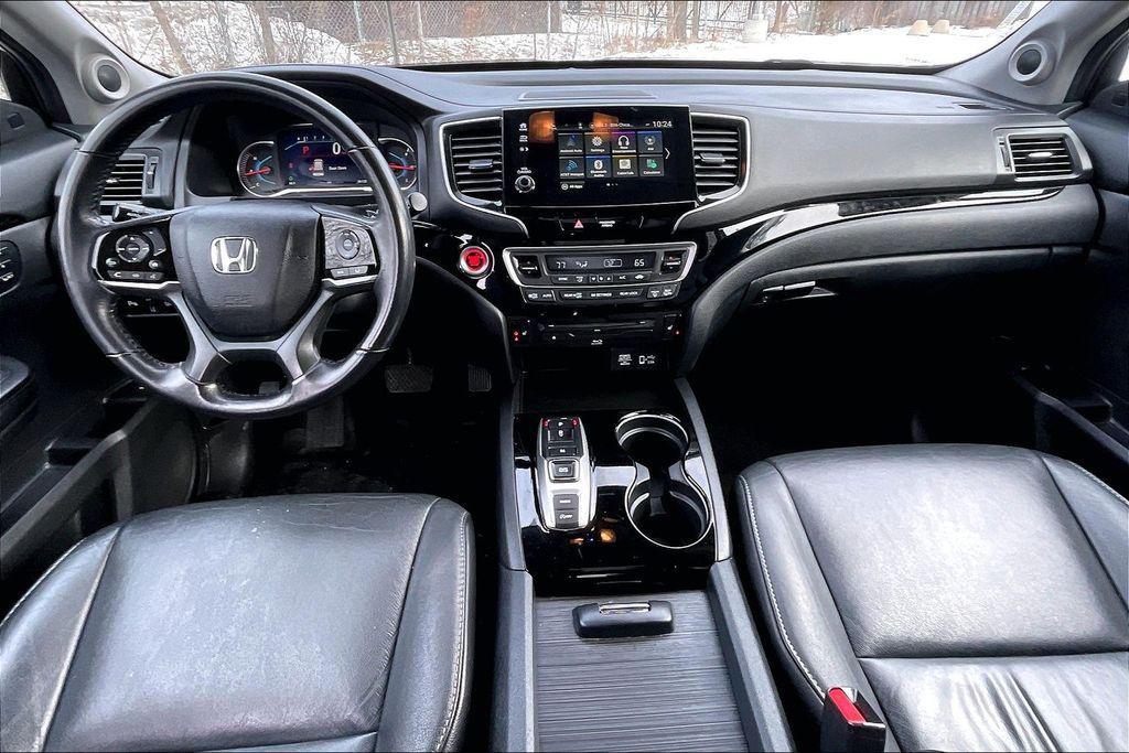 used 2021 Honda Pilot car, priced at $28,989