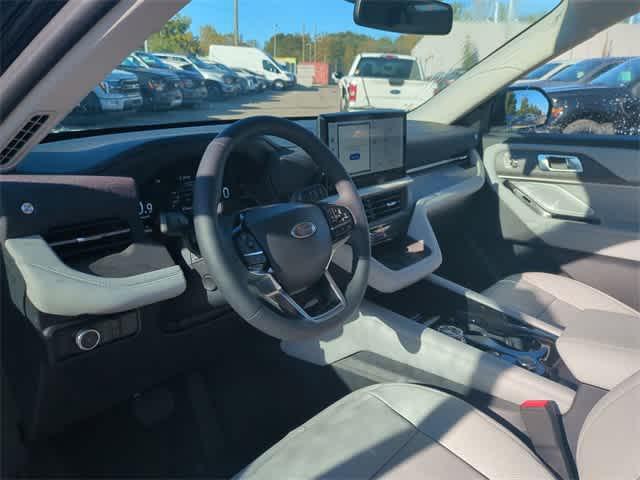 new 2025 Ford Explorer car, priced at $51,698