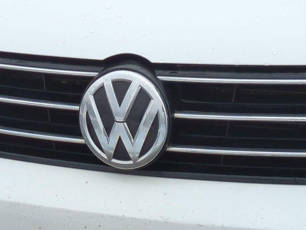 used 2015 Volkswagen Jetta car, priced at $5,999