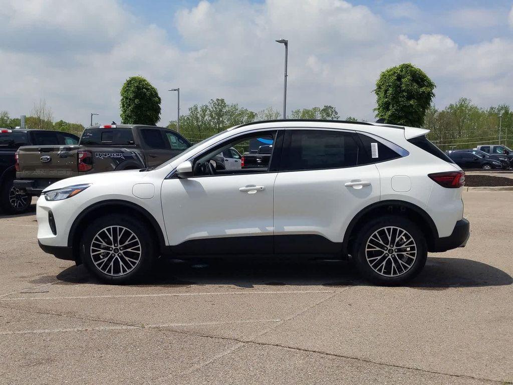 new 2024 Ford Escape car, priced at $39,867