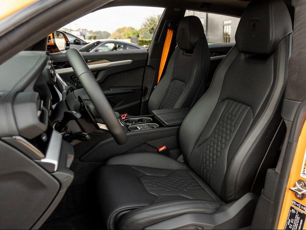 used 2025 Lamborghini Urus car, priced at $309,998