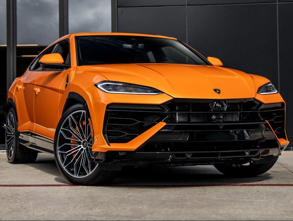 used 2025 Lamborghini Urus car, priced at $319,998