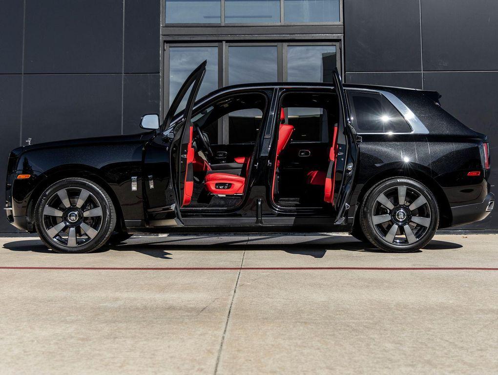 used 2023 Rolls-Royce Cullinan car, priced at $294,998