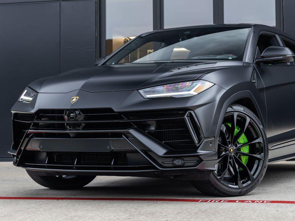used 2023 Lamborghini Urus car, priced at $254,998