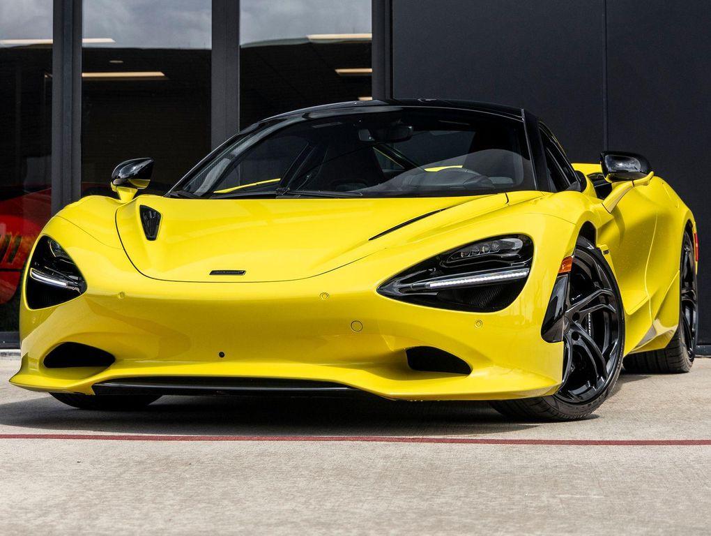 new 2027 McLaren 750S car, priced at $422,310