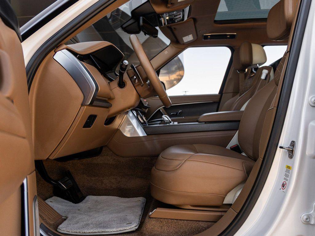 used 2022 Land Rover Range Rover car, priced at $154,998