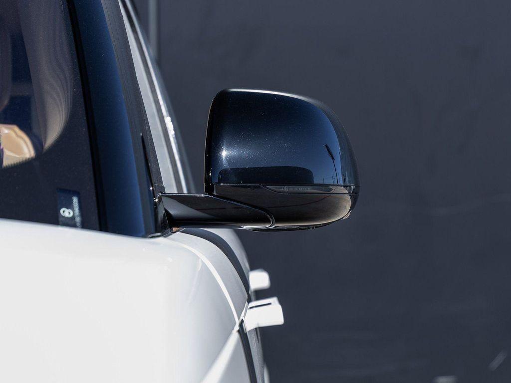 used 2022 Land Rover Range Rover car, priced at $154,998