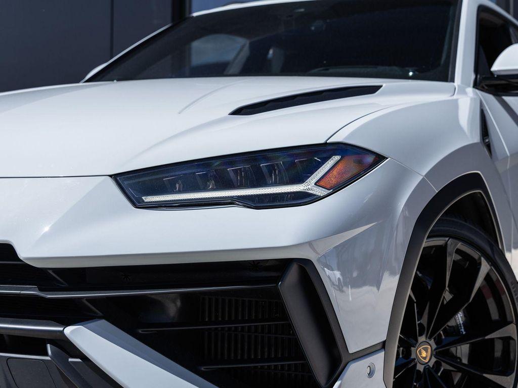 used 2023 Lamborghini Urus car, priced at $234,998