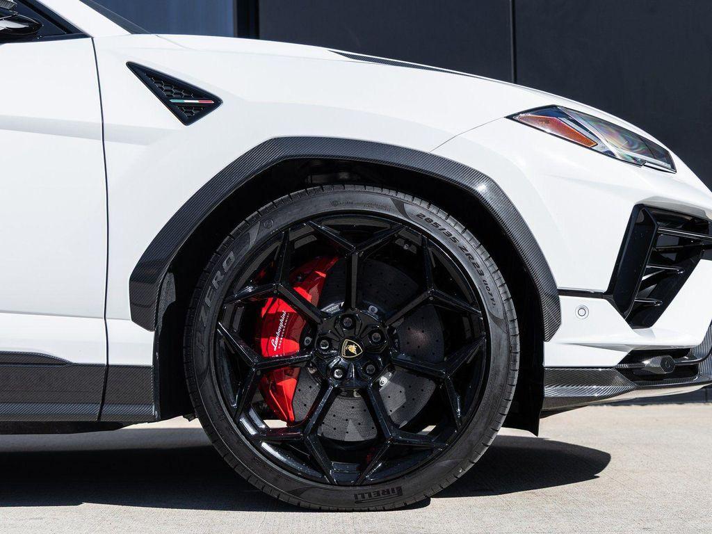 used 2024 Lamborghini Urus car, priced at $324,998