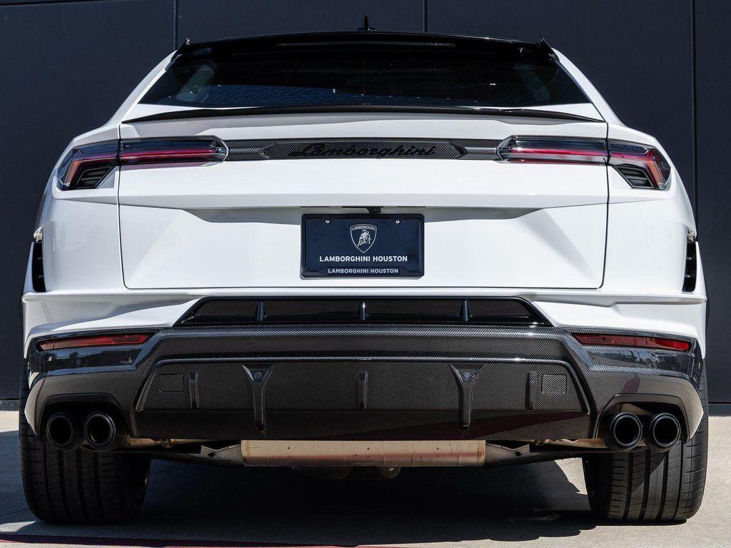 used 2024 Lamborghini Urus car, priced at $324,998