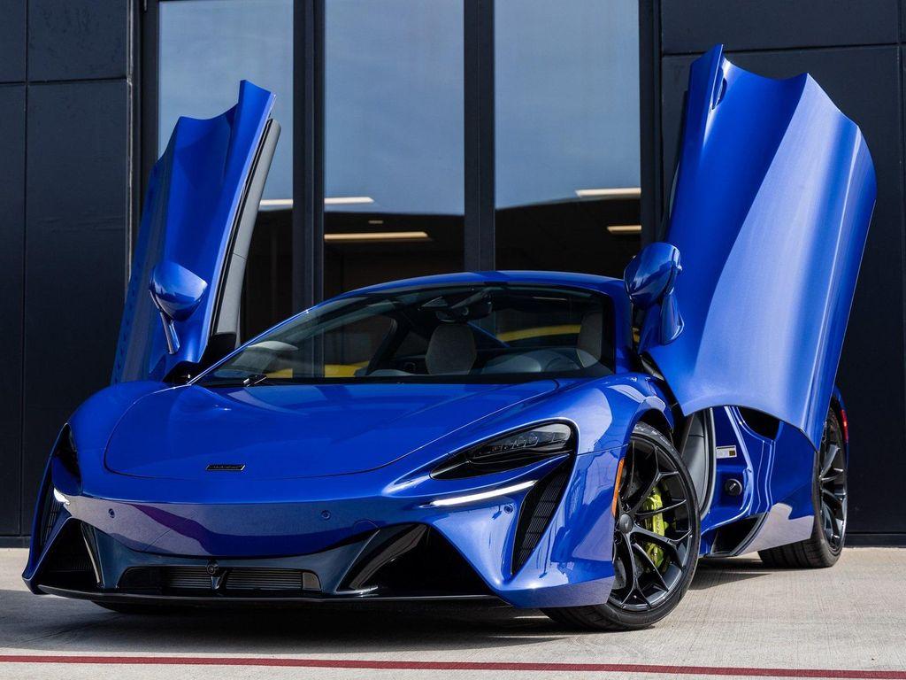 new 2026 McLaren Artura car, priced at $291,200