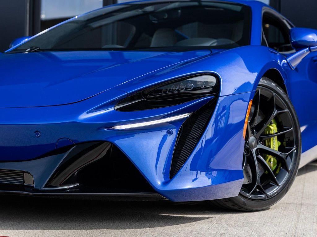 new 2026 McLaren Artura car, priced at $291,200