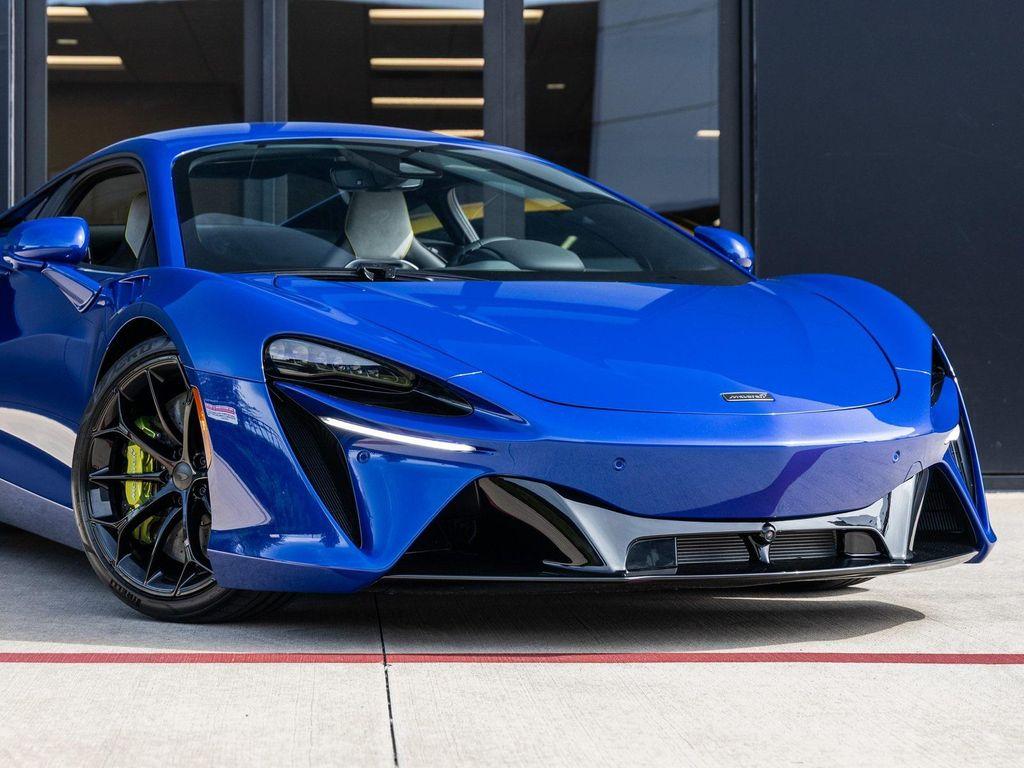 new 2026 McLaren Artura car, priced at $291,200
