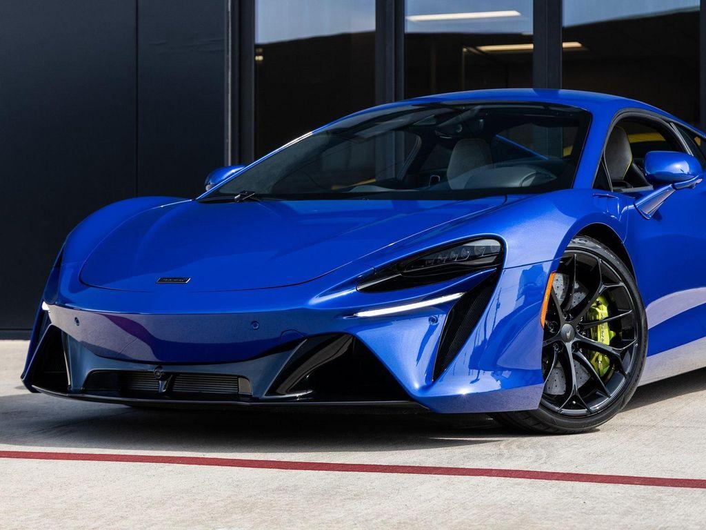 new 2026 McLaren Artura car, priced at $291,200