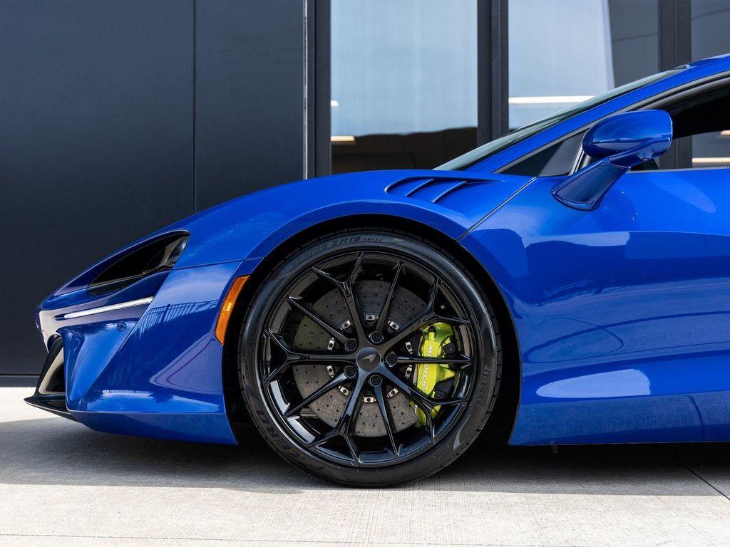 new 2026 McLaren Artura car, priced at $291,200