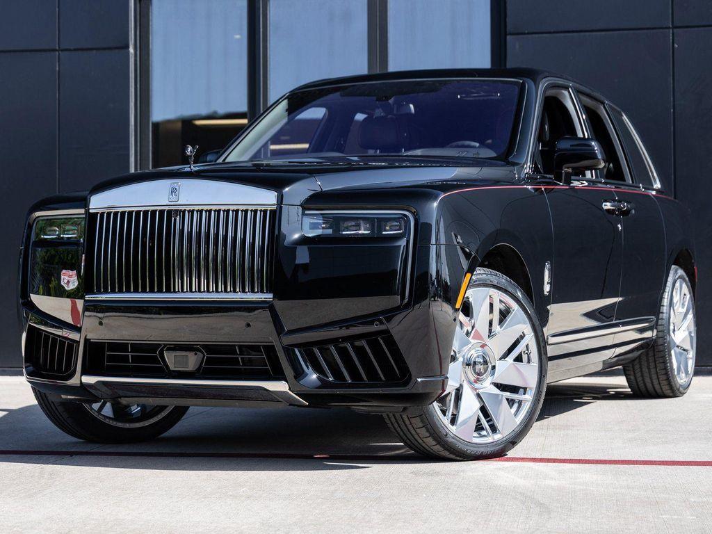 used 2025 Rolls-Royce Cullinan car, priced at $459,998