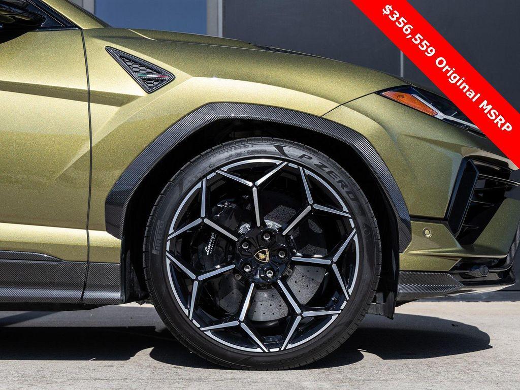 used 2024 Lamborghini Urus car, priced at $324,998