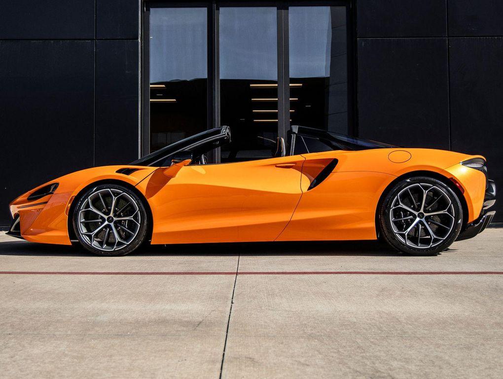 new 2026 McLaren Artura car, priced at $327,650