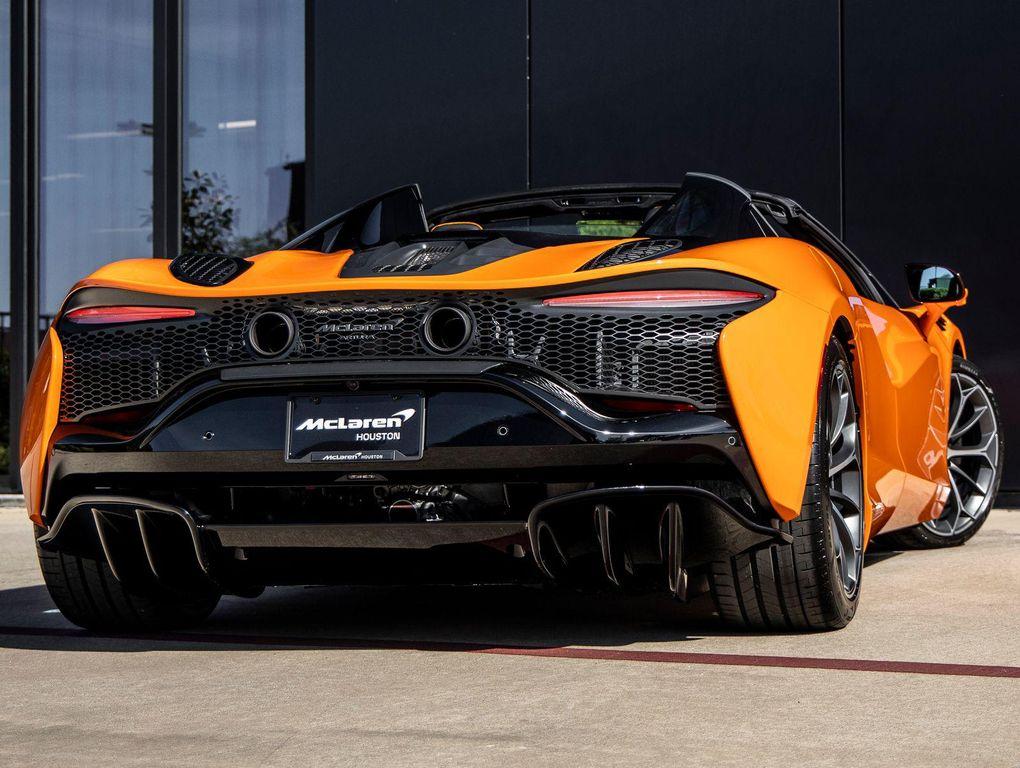 new 2026 McLaren Artura car, priced at $327,650