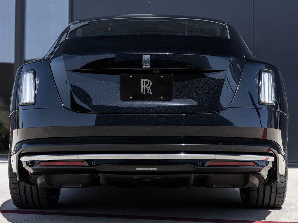 new 2025 Rolls-Royce Spectre car, priced at $482,175