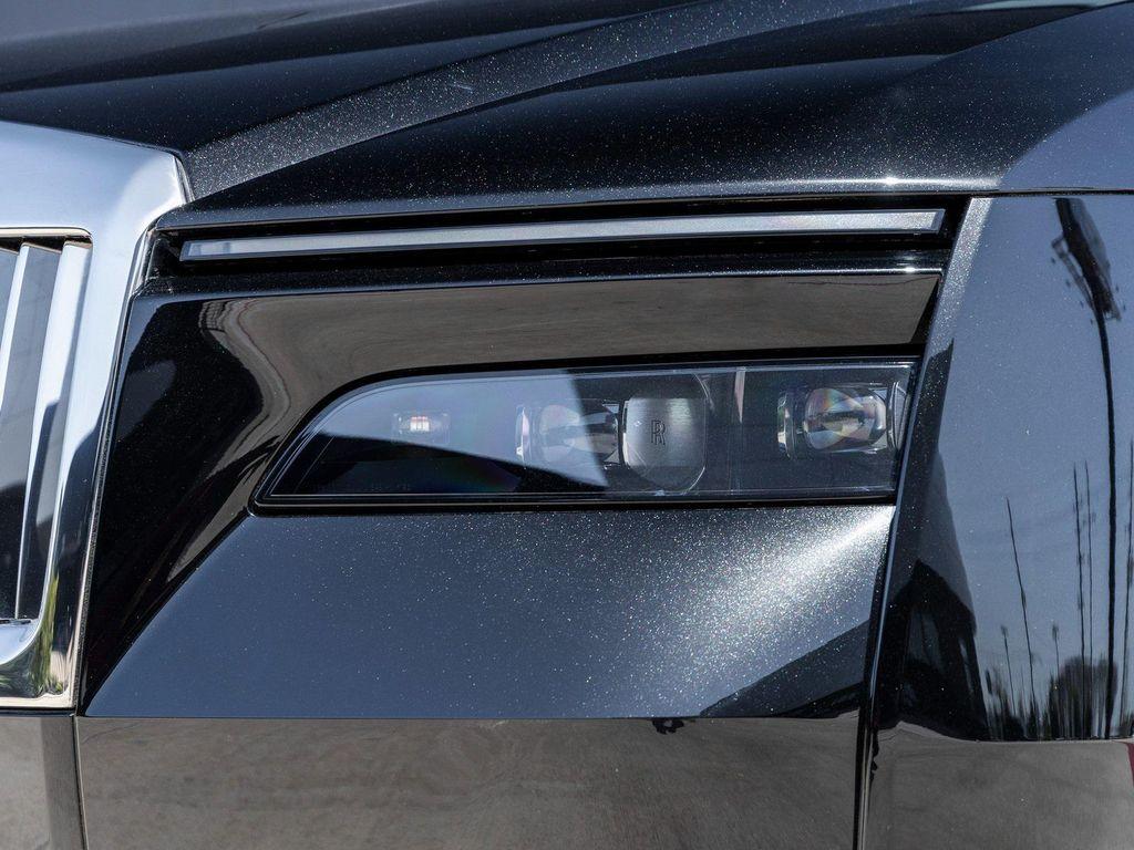new 2025 Rolls-Royce Spectre car, priced at $482,175