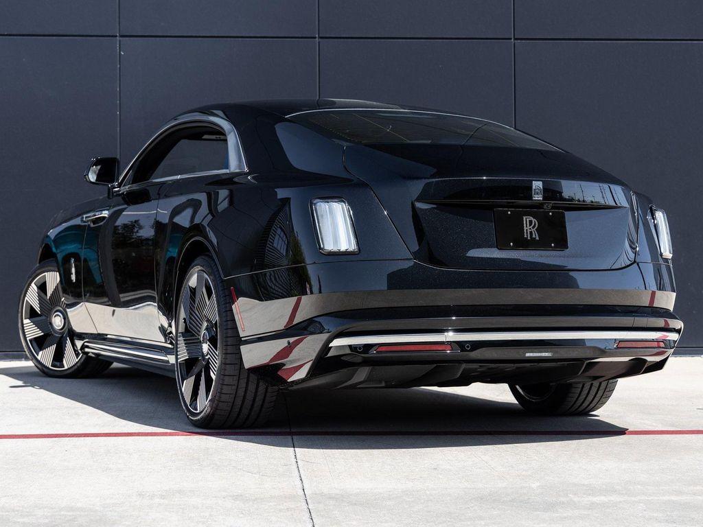 new 2025 Rolls-Royce Spectre car, priced at $482,175
