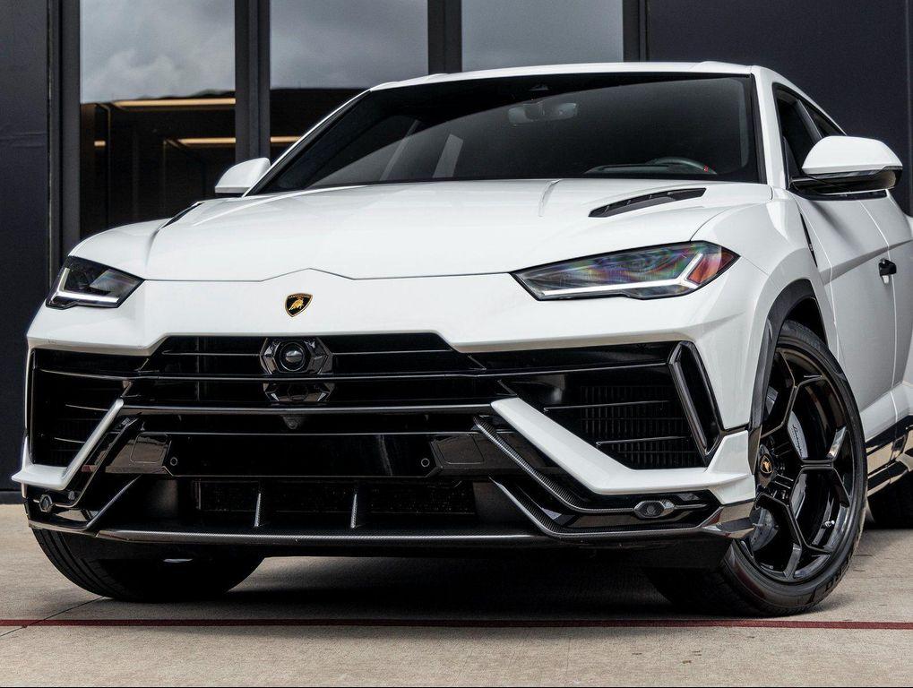 used 2024 Lamborghini Urus car, priced at $304,998