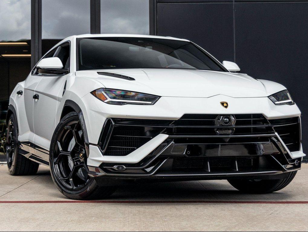 used 2024 Lamborghini Urus car, priced at $304,998