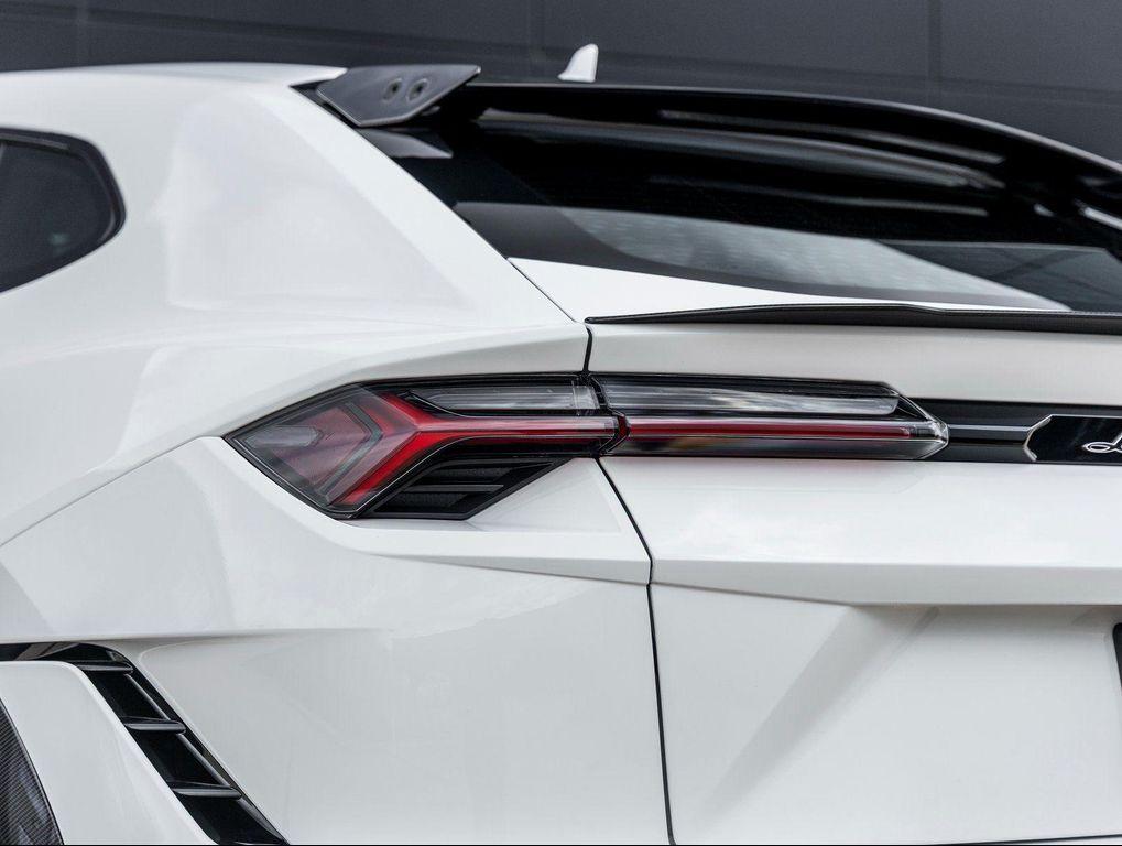 used 2024 Lamborghini Urus car, priced at $304,998