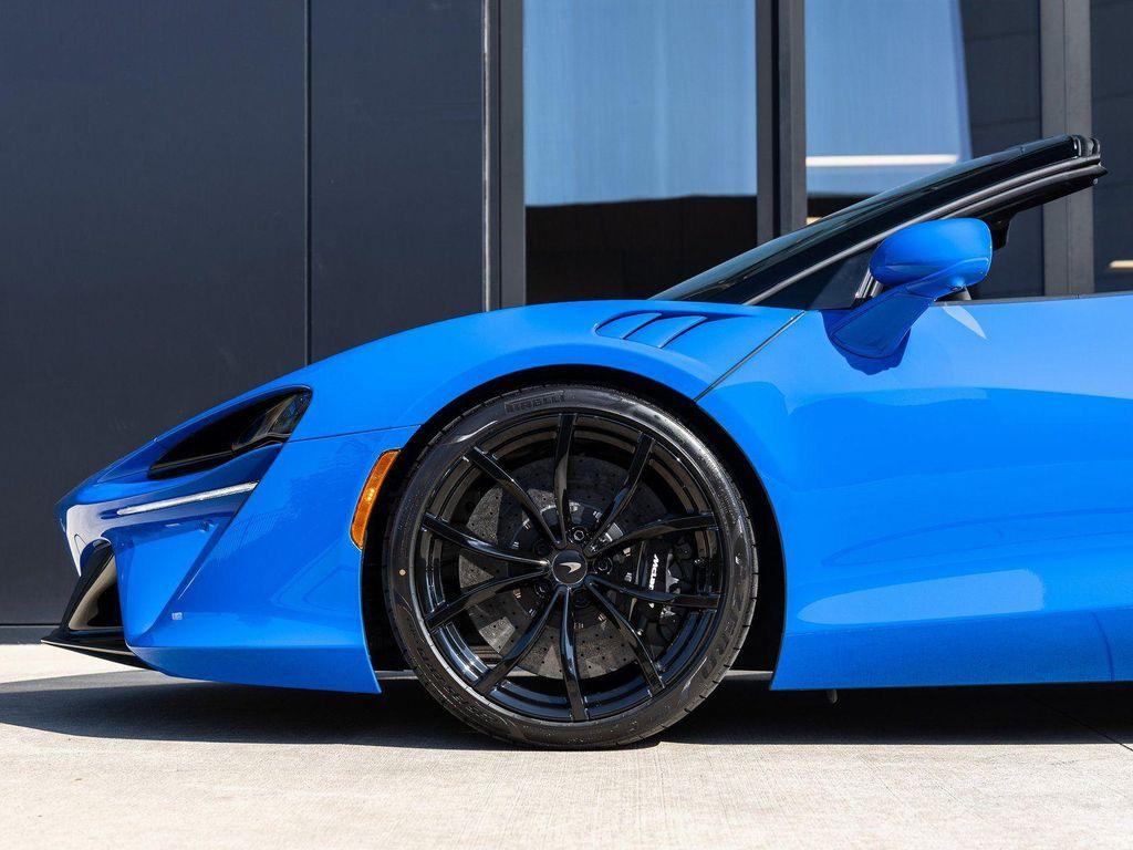 new 2026 McLaren Artura car, priced at $333,200