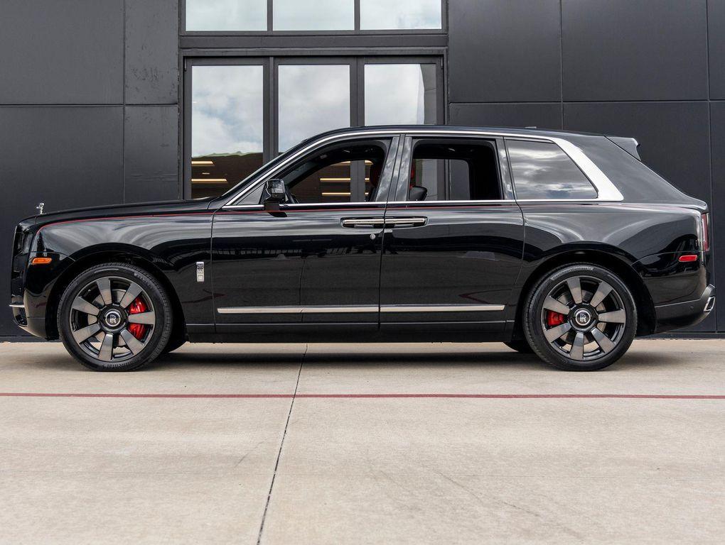 used 2021 Rolls-Royce Cullinan car, priced at $269,998