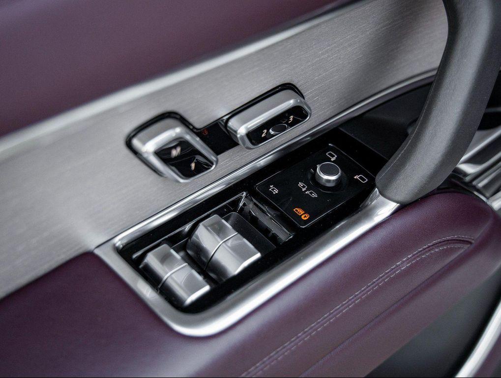 used 2023 Land Rover Range Rover car, priced at $97,998