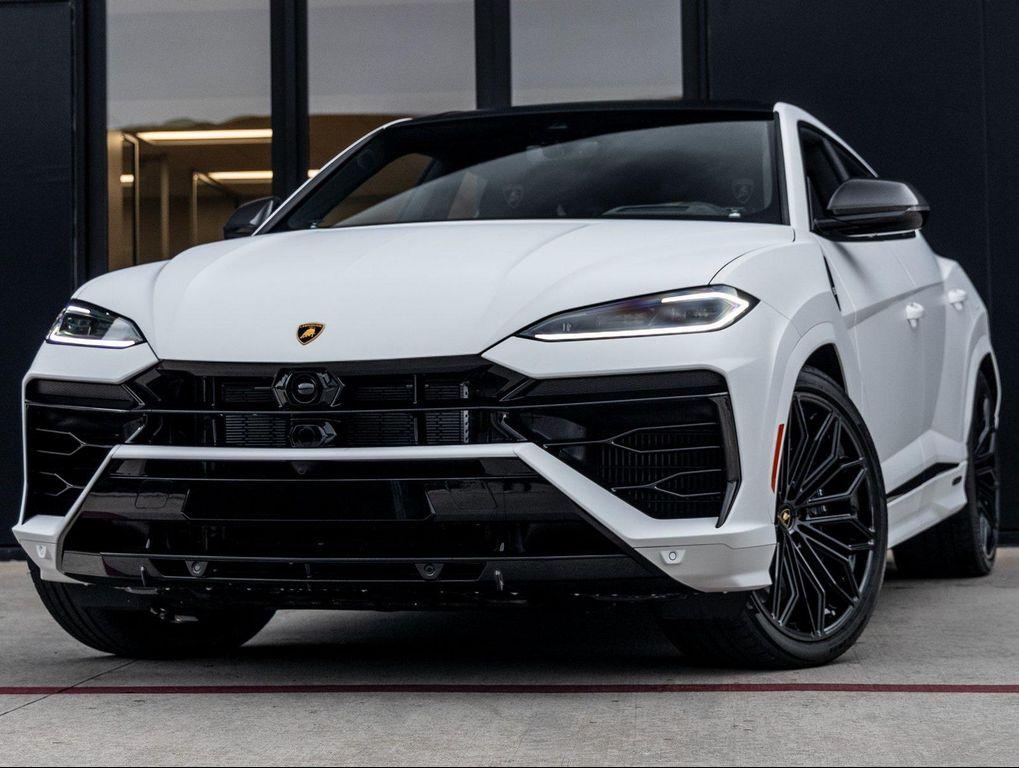 used 2025 Lamborghini Urus car, priced at $329,998