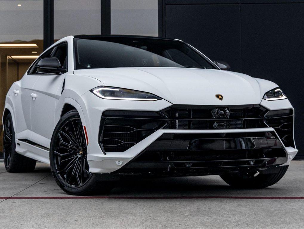 used 2025 Lamborghini Urus car, priced at $329,998