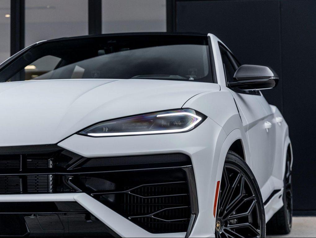 used 2025 Lamborghini Urus car, priced at $329,998