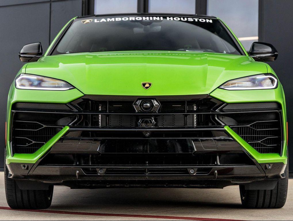 used 2025 Lamborghini Urus car, priced at $319,998