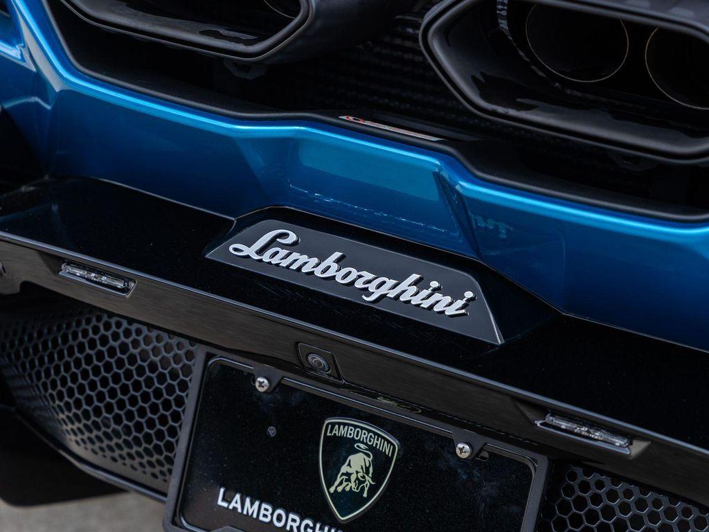 used 2025 Lamborghini Revuelto car, priced at $749,998