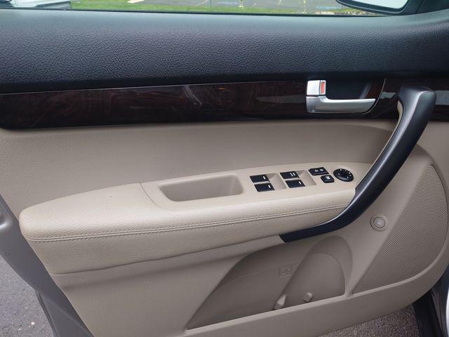 used 2015 Kia Sorento car, priced at $9,981