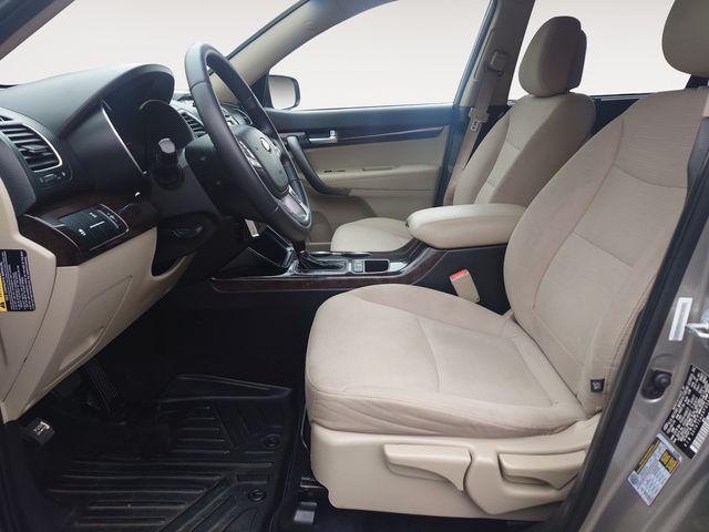 used 2015 Kia Sorento car, priced at $9,981