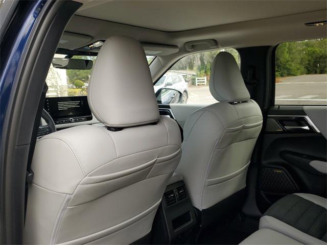 new 2026 Mitsubishi Outlander car, priced at $40,480