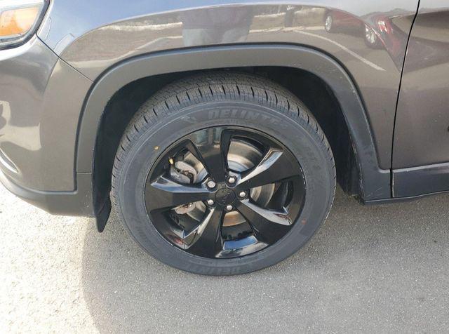 used 2020 Jeep Cherokee car, priced at $13,988