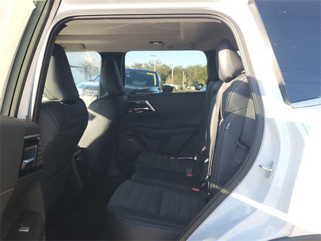 new 2026 Mitsubishi Outlander car, priced at $40,975