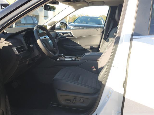 new 2026 Mitsubishi Outlander car, priced at $40,975