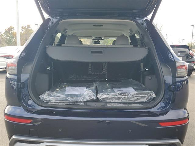 new 2025 Mitsubishi Outlander car, priced at $36,430