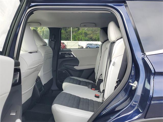 new 2025 Mitsubishi Outlander car, priced at $36,430