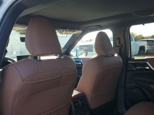 new 2026 Mitsubishi Outlander car, priced at $454,350