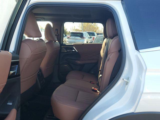 new 2026 Mitsubishi Outlander car, priced at $454,350