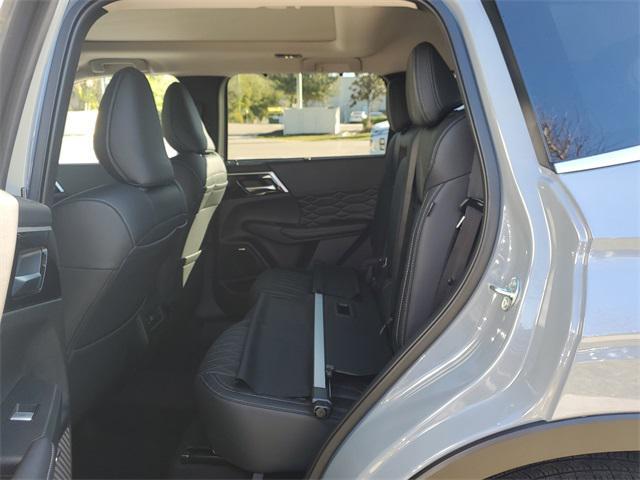 new 2026 Mitsubishi Outlander car, priced at $42,240