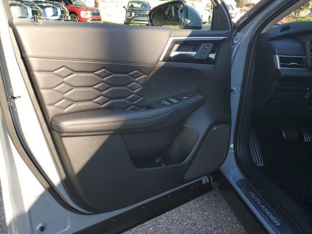 new 2026 Mitsubishi Outlander car, priced at $42,240