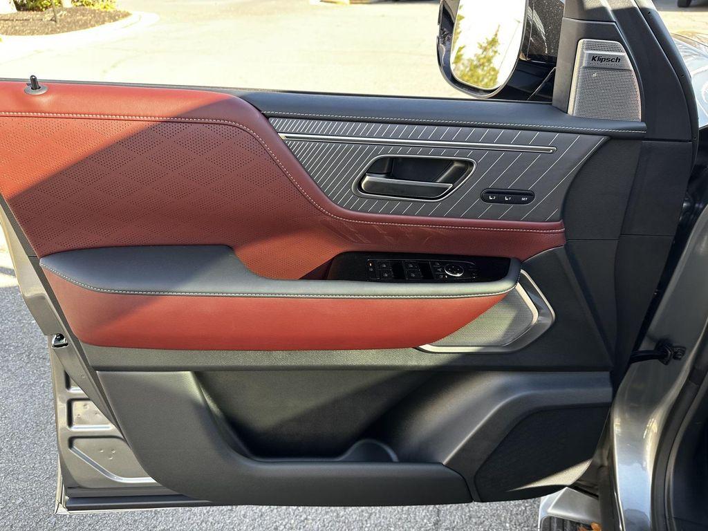 new 2026 INFINITI QX80 car, priced at $100,480